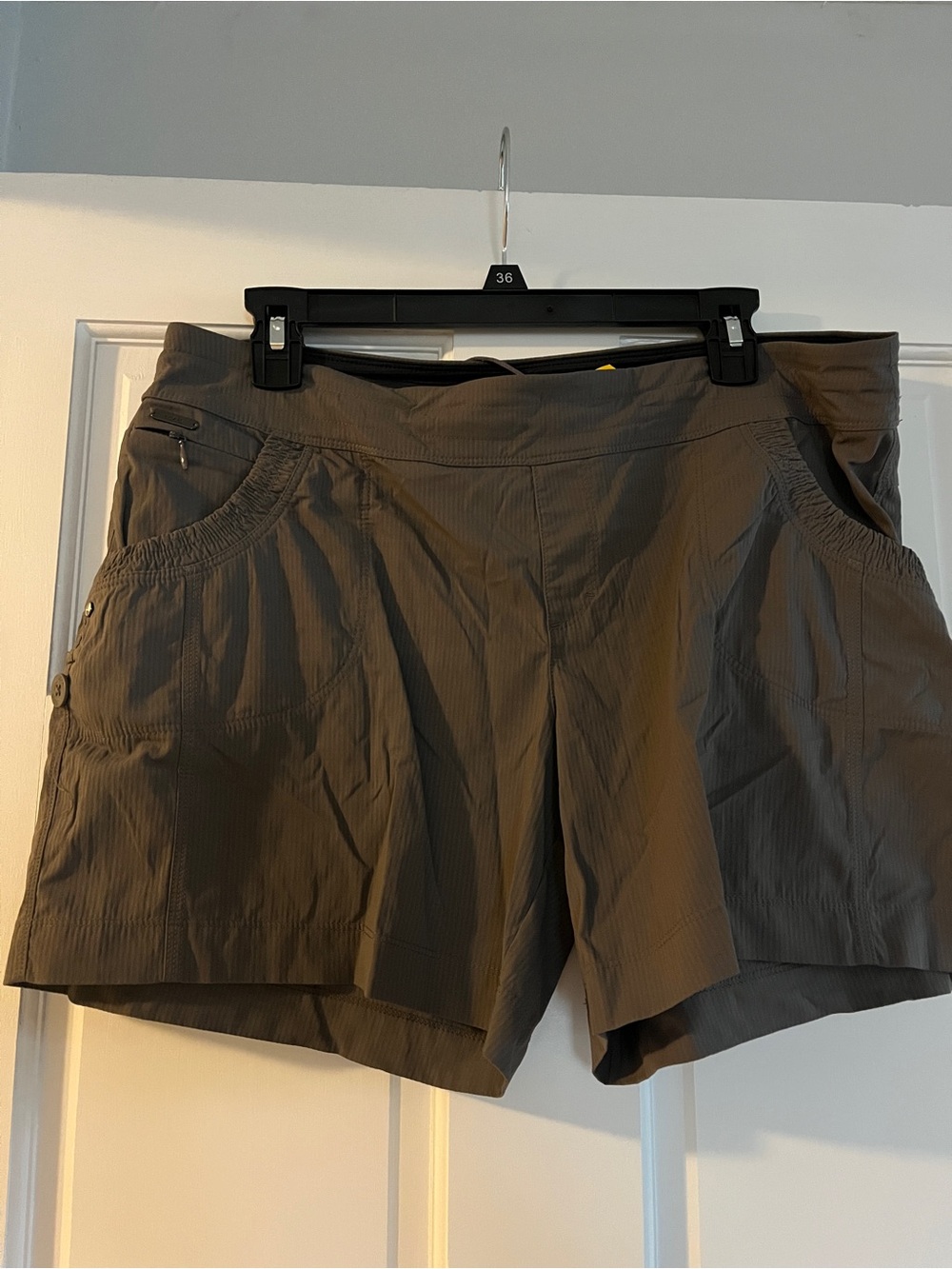 Women's Cargo Shorts in Grey with Side Pockets
